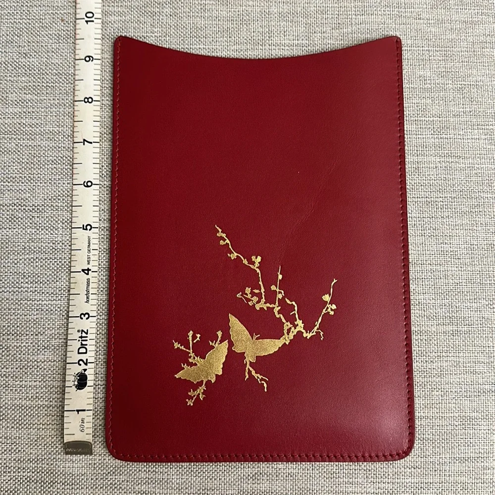 🦋 Beautiful red genuine leather butterfly tablet cover from Spain!